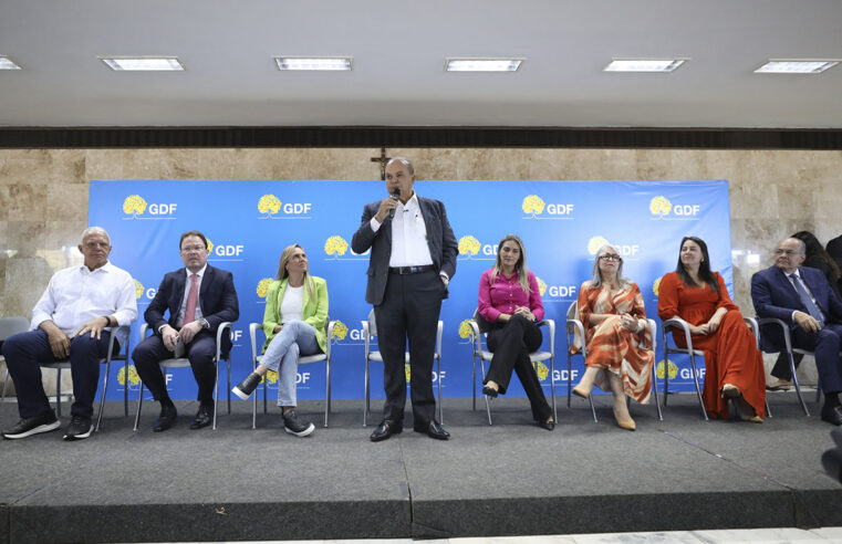 GDF vai construir usina fotovoltaica para atender 400 escolas públicas no DF com energia limpa